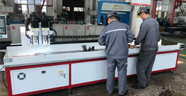 熱熔鉆孔攻絲機(jī)操作過(guò)程中怎樣盡量避免撞機(jī)？