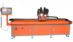 熱熔數控鉆孔機換刀按復位鍵，刀卡住了，不手